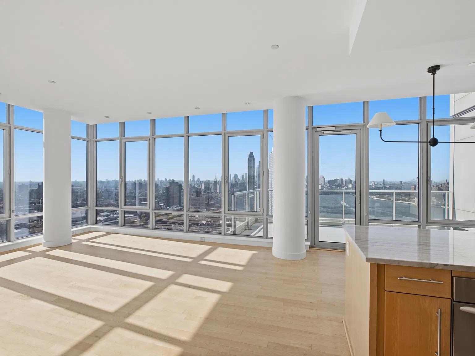 1 Northside Piers — Photo 4