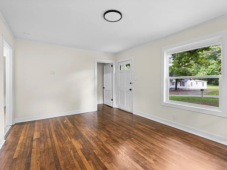 3858 Leo St — Photo 12
