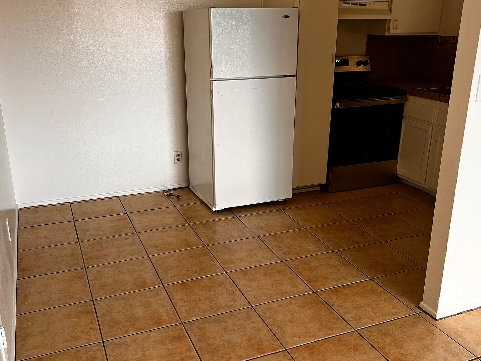 2 bed, 780 sqft, $1,795 — Photo 2