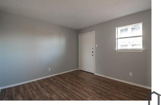 3rd image of 2614 Jeffries St APT 201