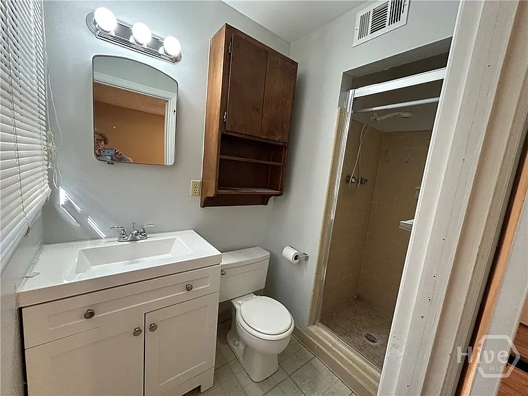 511 Dyches Dr — Photo 11