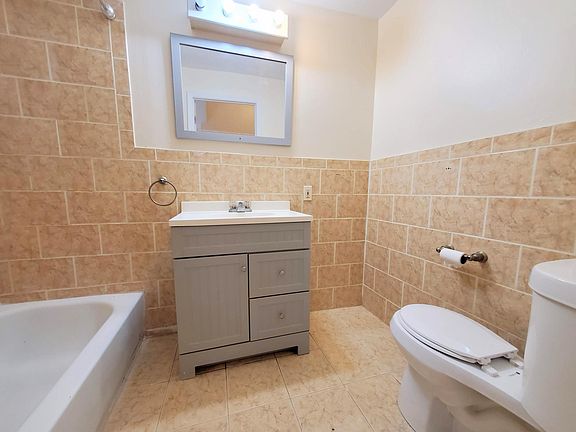 2nd image of 215 N Telemachus St Unit B
