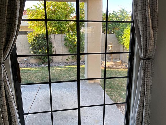 4th image of 2166 E Bishop Dr