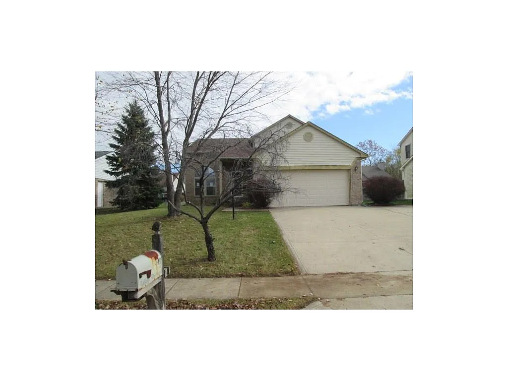 493 Village Blvd photo 1