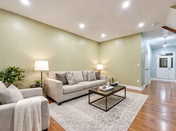 38 Crystalview Cres, Brampton, ON L6P 2R7