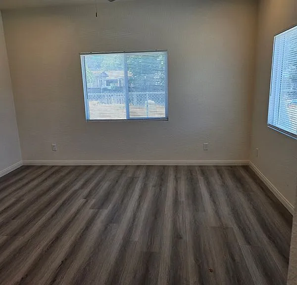710 E Whittier Ave — Photo 4