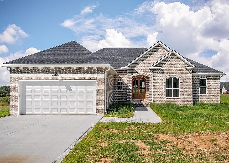 1st image of 136 Dairy Barn Rd