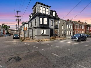 597 W Philadelphia St FL 3, York, PA 17401