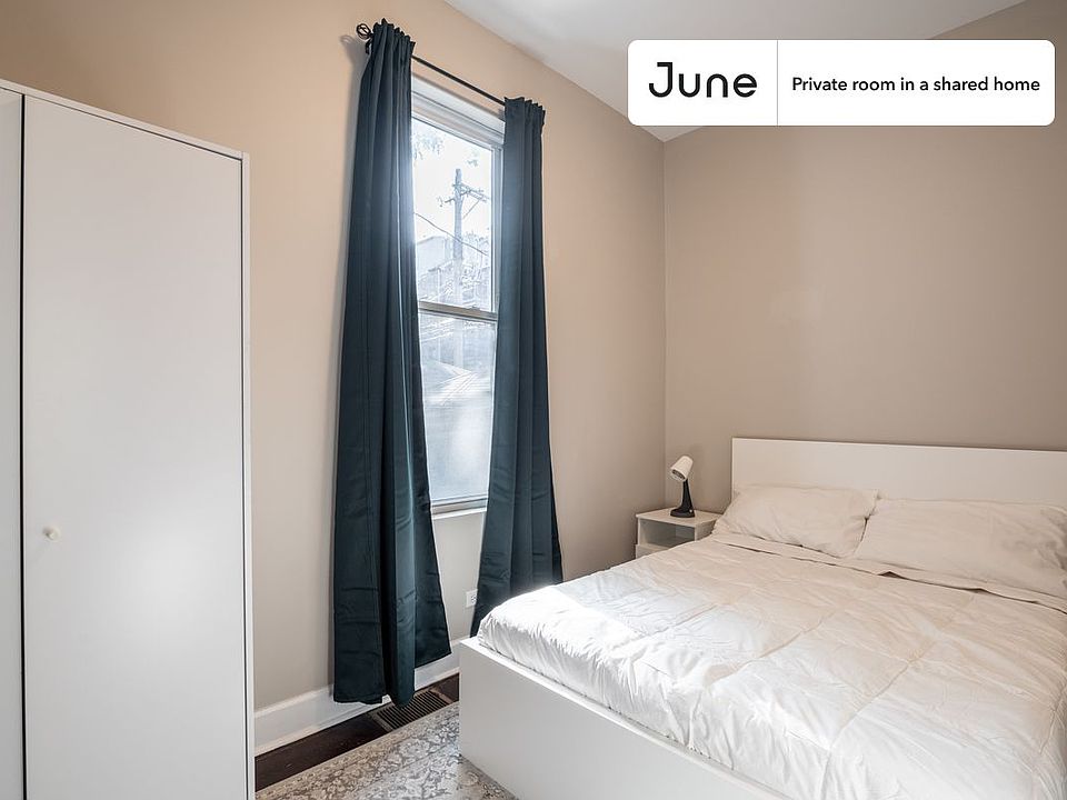 1st image of 1847 W Armitage Ave #C