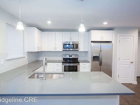 2nd image of 1228 W College Ave Unit 8