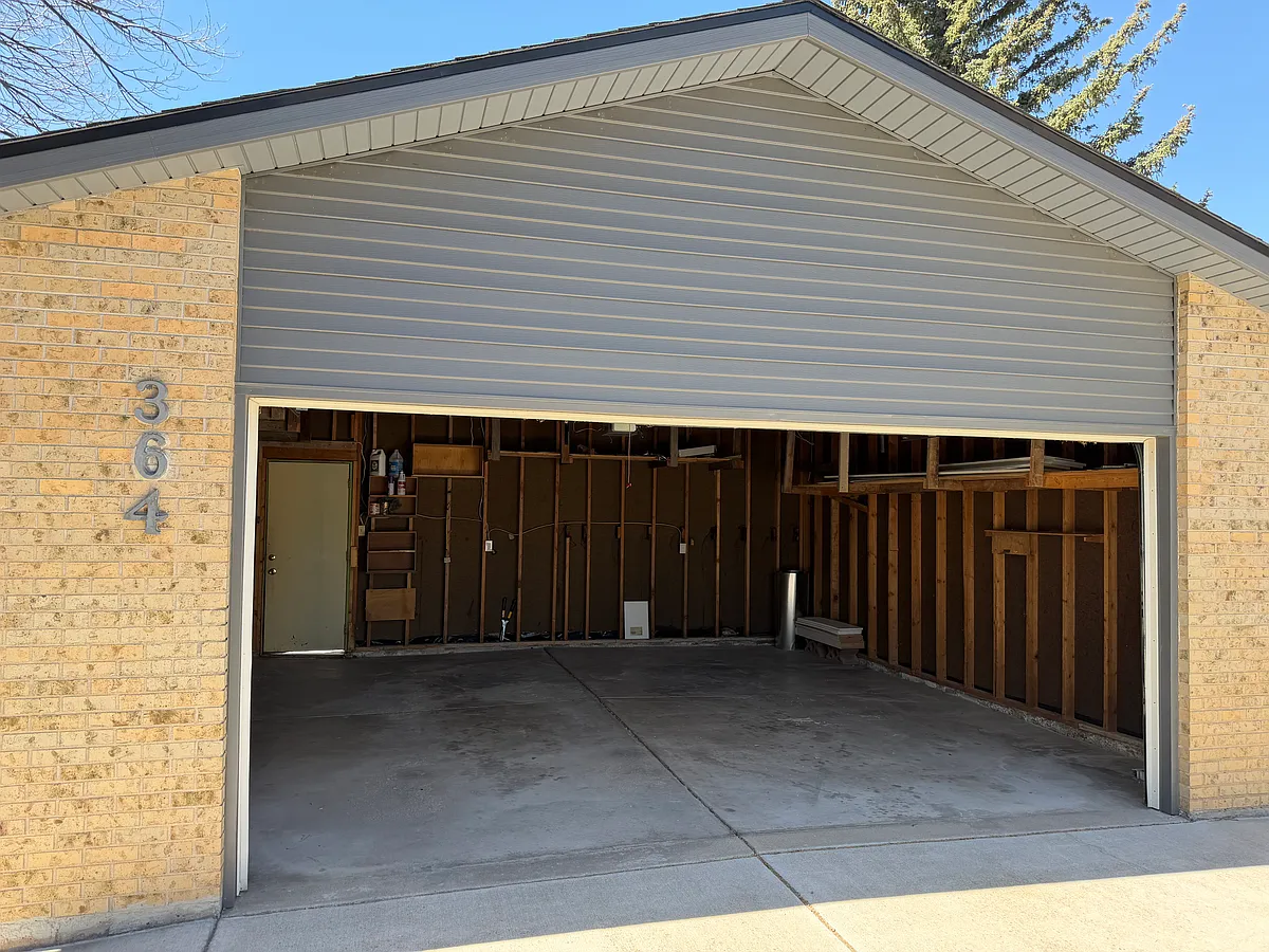 Building Photo - 364 Bocage Dr