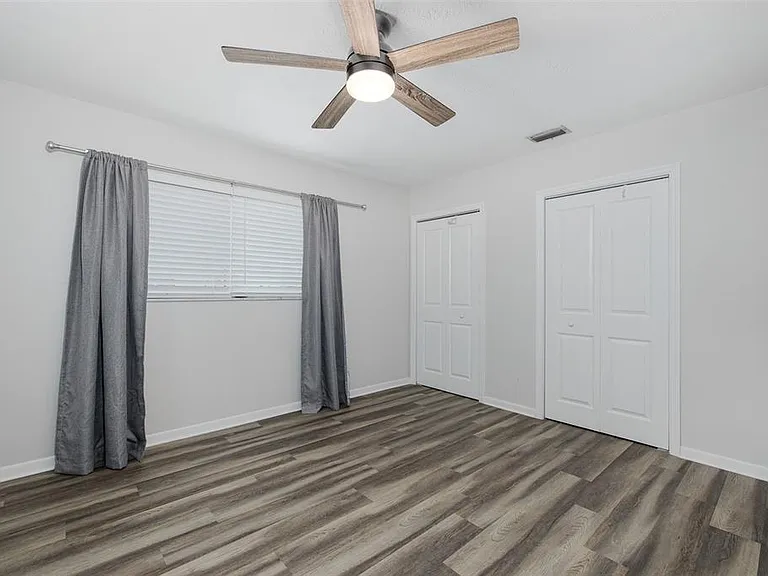211 Timberlane Dr — Photo 14