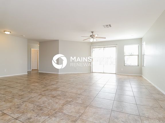 3rd image of 16450 N Naegel Dr
