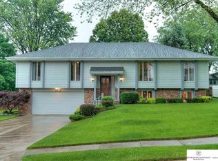 1235 S 166th St, Omaha, NE 68130