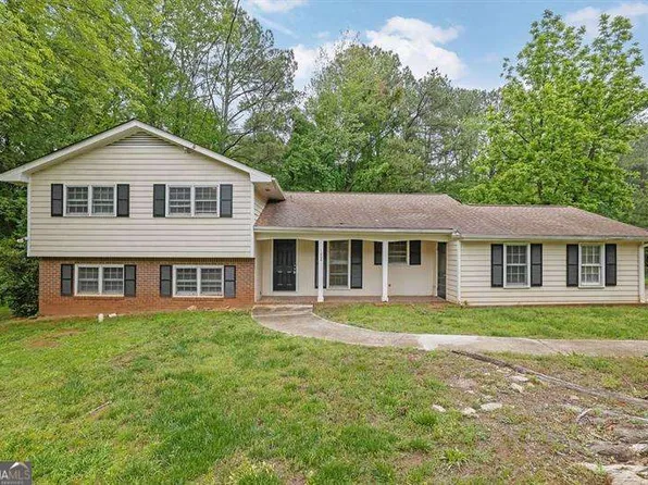 1008 Hope Springs Ct, Stone Mountain, GA 30083