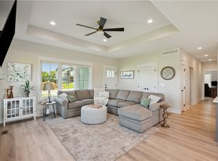 506 E Vista Lake Ave, Polk City, IA 50226