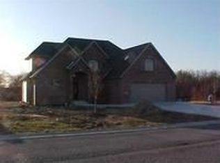 82 W Bergamo Rd, Crown Point, IN 46307