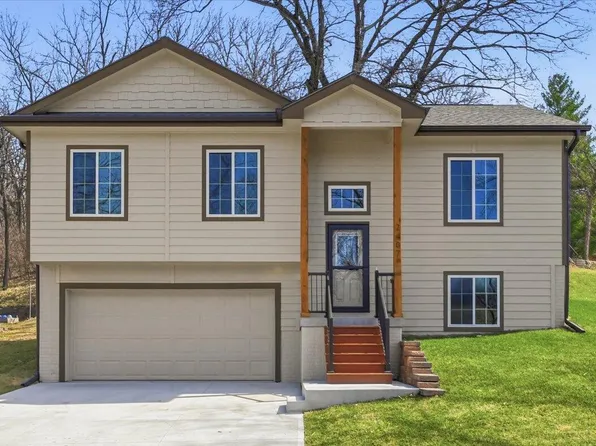 2407 N Broadway St, Council Bluffs, IA 51503