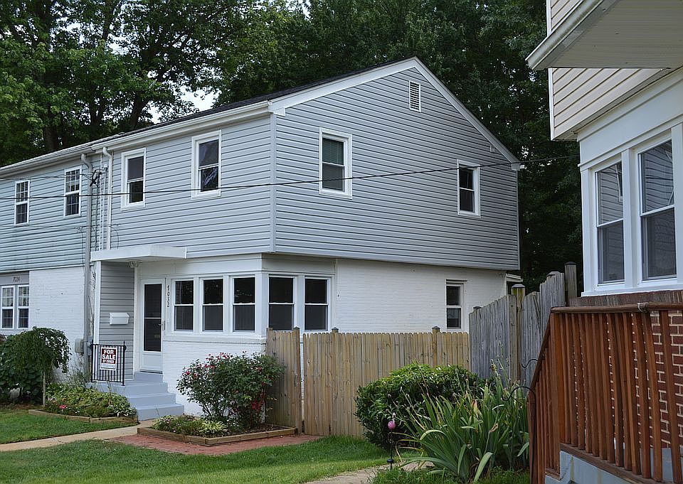 1st image of 7032 Stanford Dr