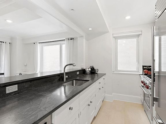 2nd image of 530 Park Ave APT 2H