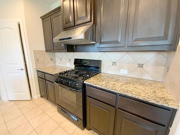 5th image of 1132 Genola Dr
