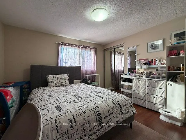 10 Juliana Sq — Photo 11