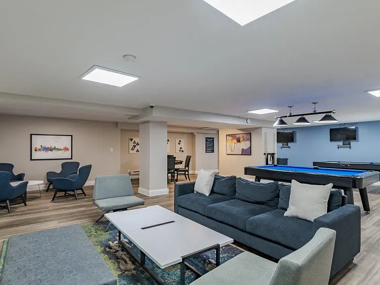 The Carlyle Apartment Homes — Photo 23