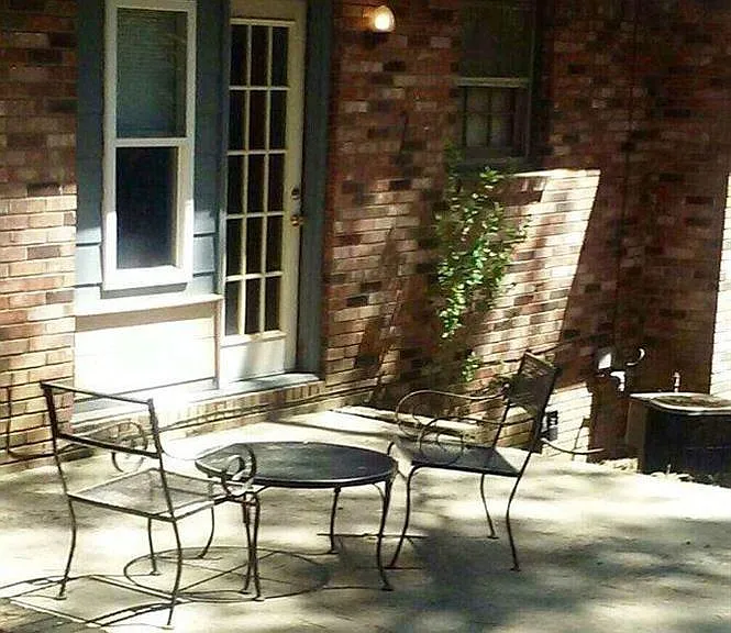 603 Dawn Dr #D — Photo 2