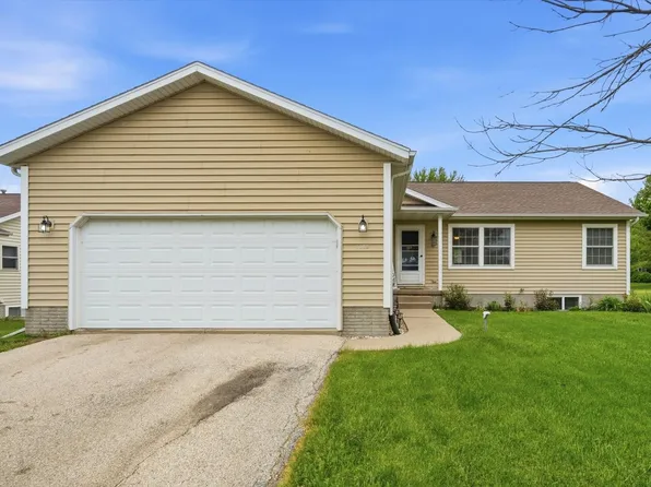 1009 Business Highway 30 SW, Mount Vernon, IA 52314