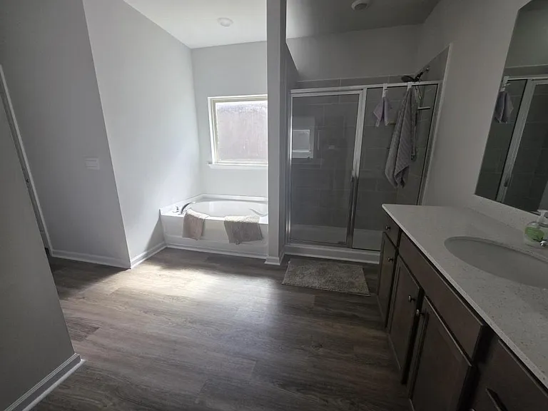 352 Castlepath Dr SW — Photo 29