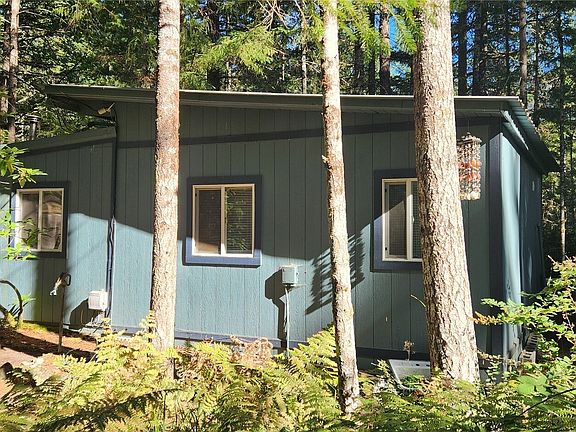 2nd image of 231 NE Madrona Avenue