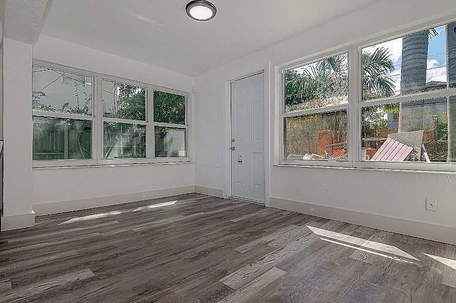 1st image of 508 NW 8th Ave