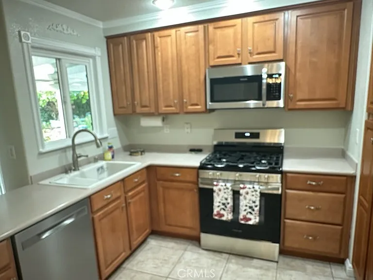 3464 Bayberry Dr — Photo 16