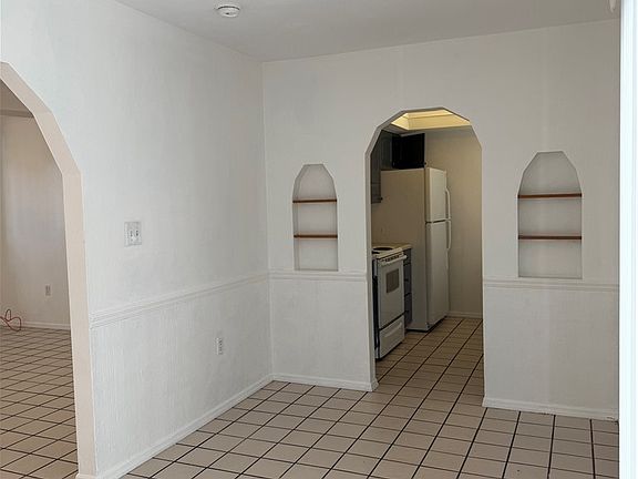 2nd image of 13208 4th St