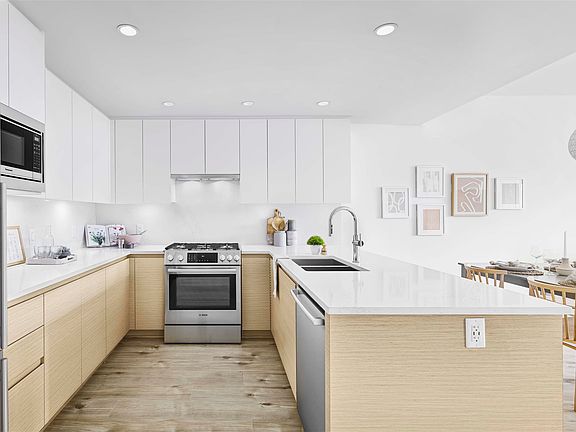 2nd image of 4788 Hastings St #203