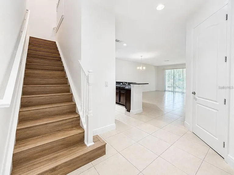 10345 Belfry Cir — Photo 3