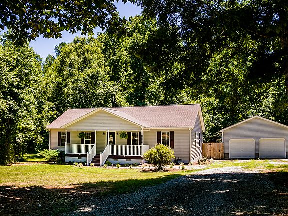 3rd image of 177 Dakota Dr