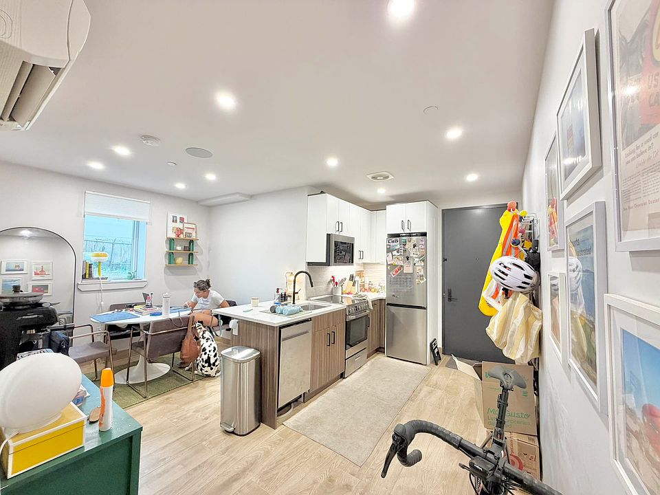 1st image of 304 Water St #1R