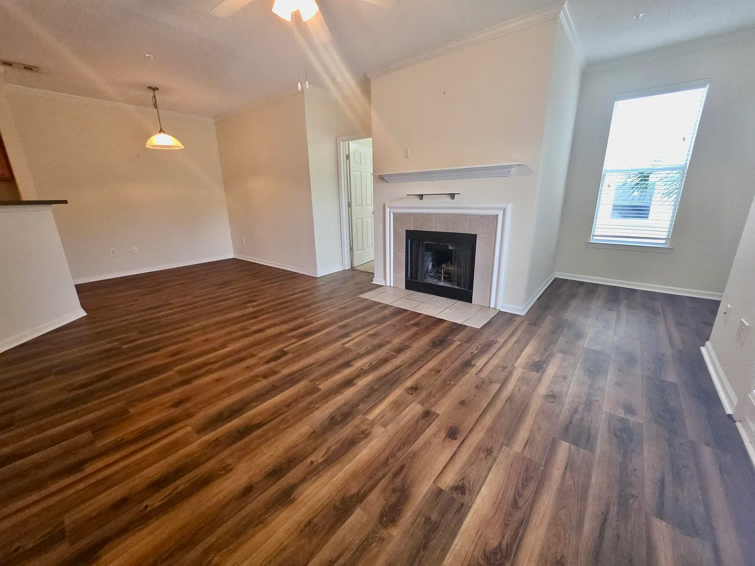 2 bed, 2.0 bath, 1016 sqft, $2,000 — Photo 4