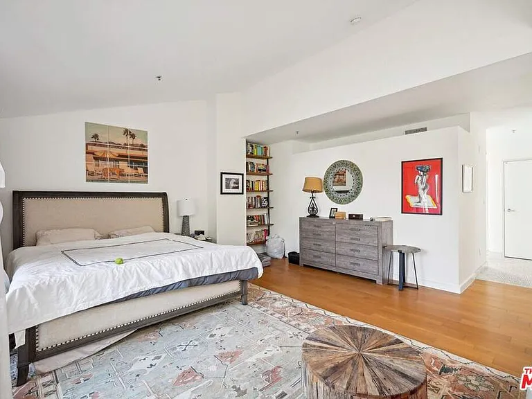 815 Hampton Dr #3 — Photo 12