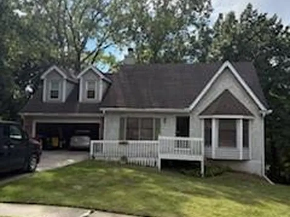 8032 N Brooklyn Ave, Kansas City, MO 64118