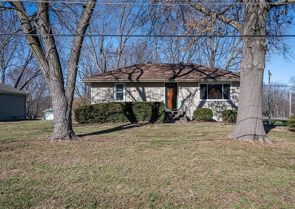 1st image of 1910 N Farview Dr