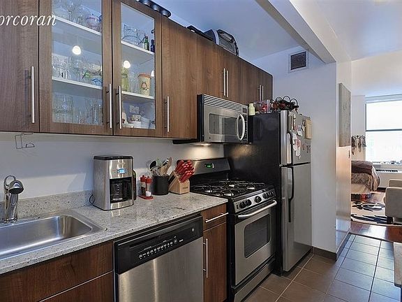 3rd image of 82 Beaver St APT 1203