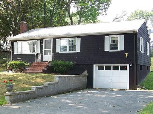 2nd image of 26 Falcon St