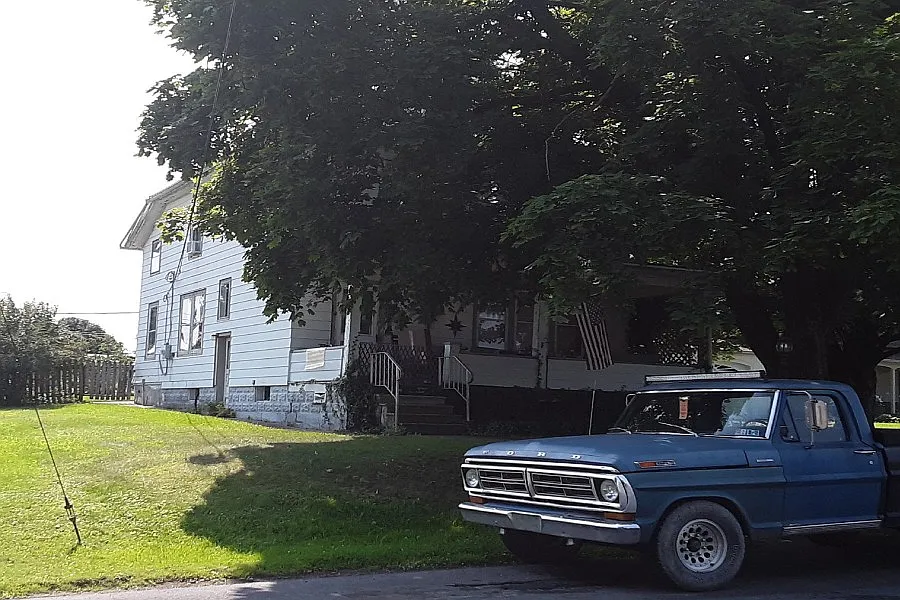 289 King St photo 1