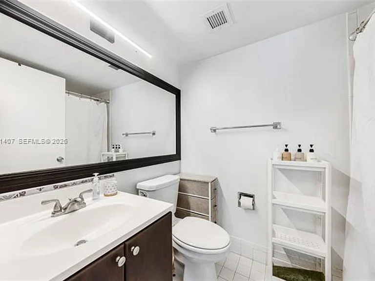 5880 Collins Ave #1007 — Photo 22