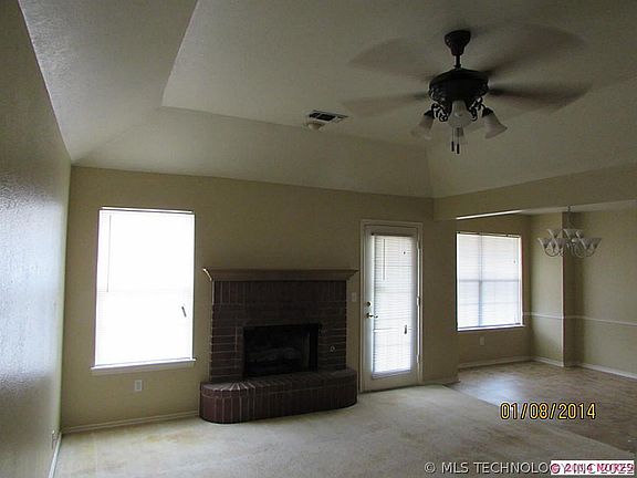 5th image of 13656 S Oak Pl