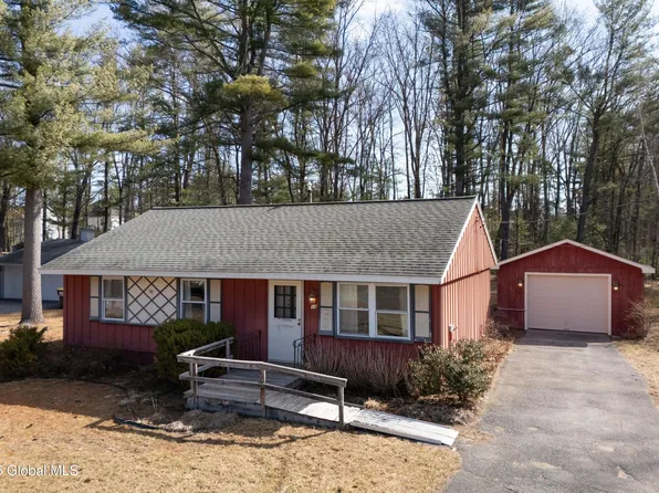 18 Hathorn Boulevard, Saratoga Springs, NY 12866