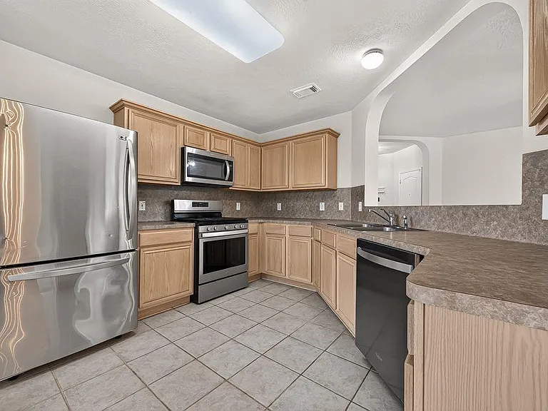 11814 Copperas Creek Dr — Photo 14