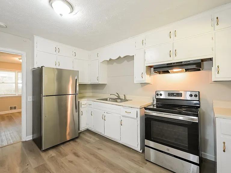627 Grayson Pkwy — Photo 5